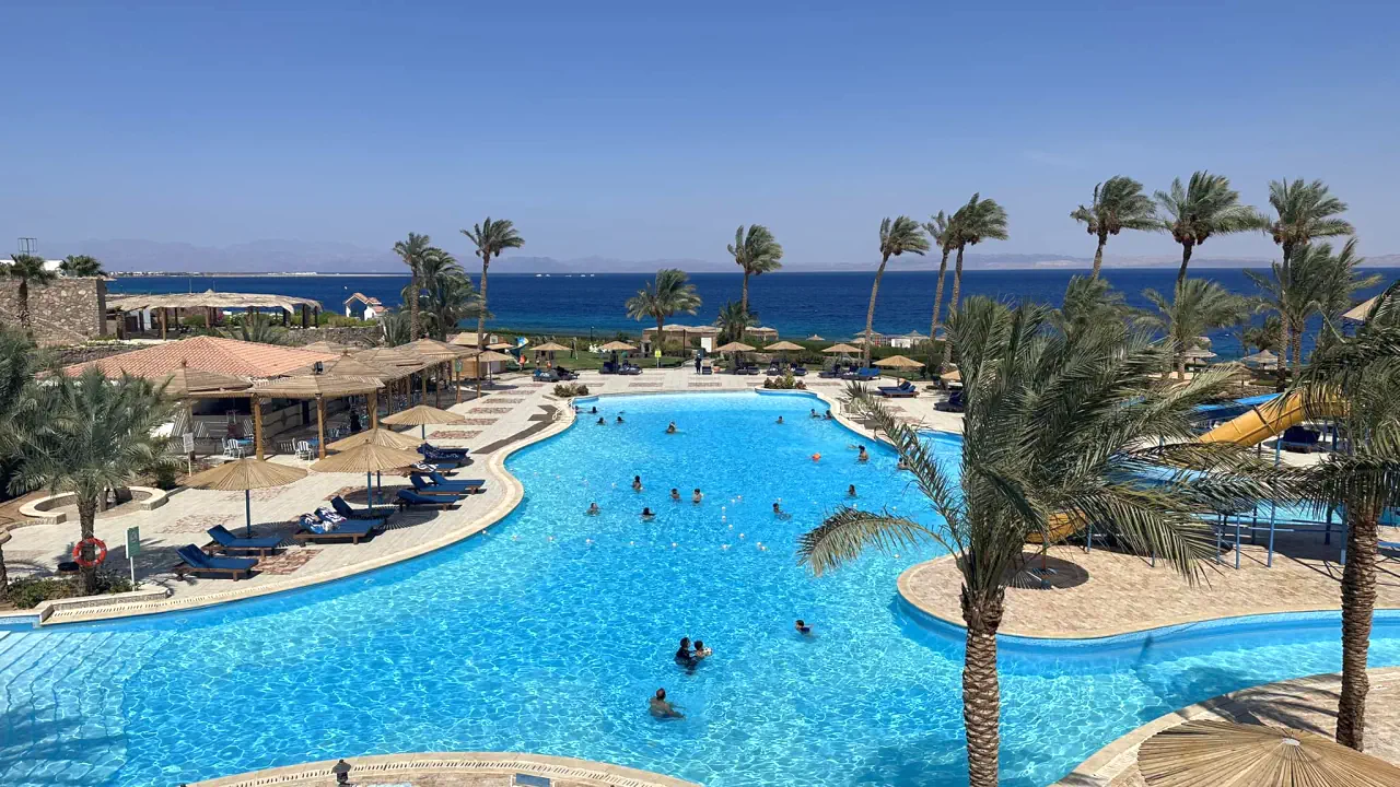 الفندق إيكوتيل دهب باى فيو - دهب